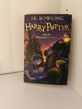 Harry Potter and the Philosopher's Stone - Purple Cover